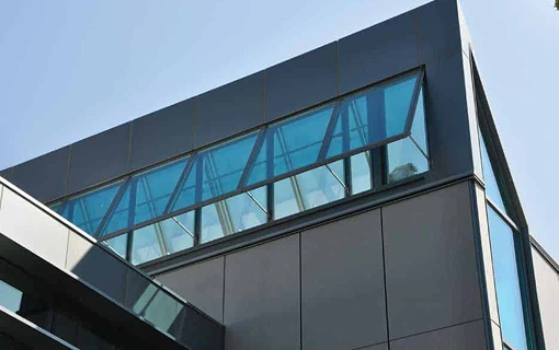 Top-hinged windows
