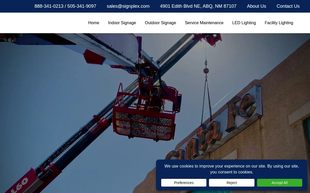 Homepage of Signplex, LLC